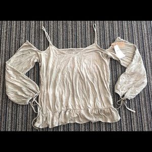 American Eagle outfitters ladies off shoulder top
